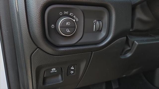 2022 Ram 1500 Big Horn Crew Cab 4x4 57 Box