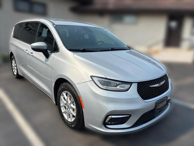 2023 Chrysler Pacifica Touring for sale in Prior Lake, MN