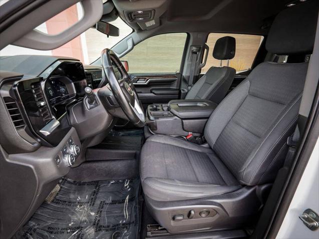 2023 GMC Sierra 1500 4WD Crew Cab Short Box Elevation with 3SB