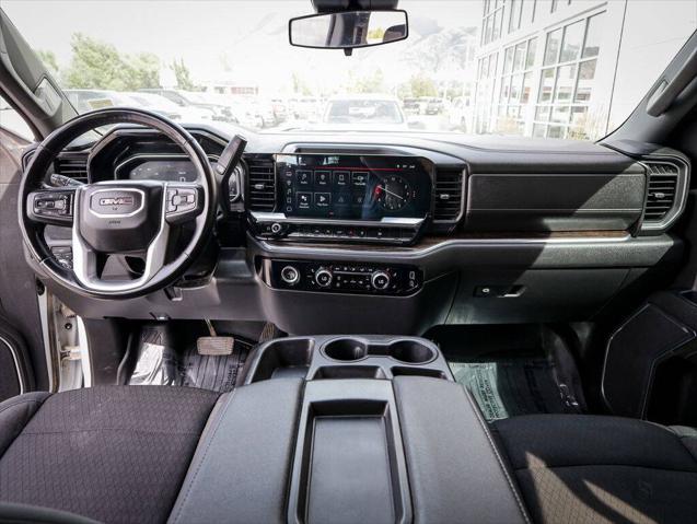 2023 GMC Sierra 1500 4WD Crew Cab Short Box Elevation with 3SB