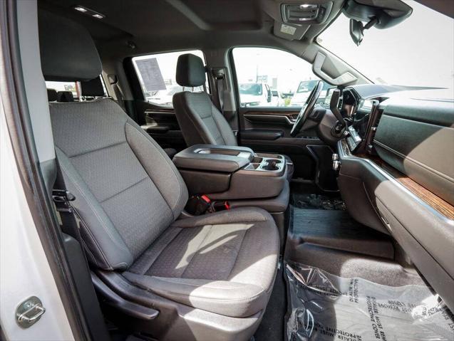 2023 GMC Sierra 1500 4WD Crew Cab Short Box Elevation with 3SB