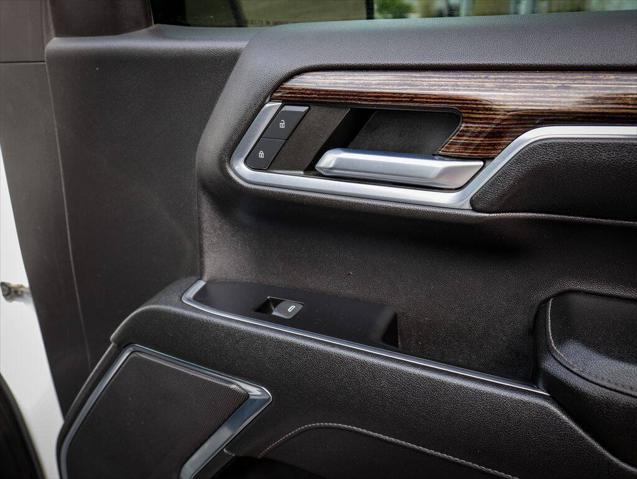2023 GMC Sierra 1500 4WD Crew Cab Short Box Elevation with 3SB