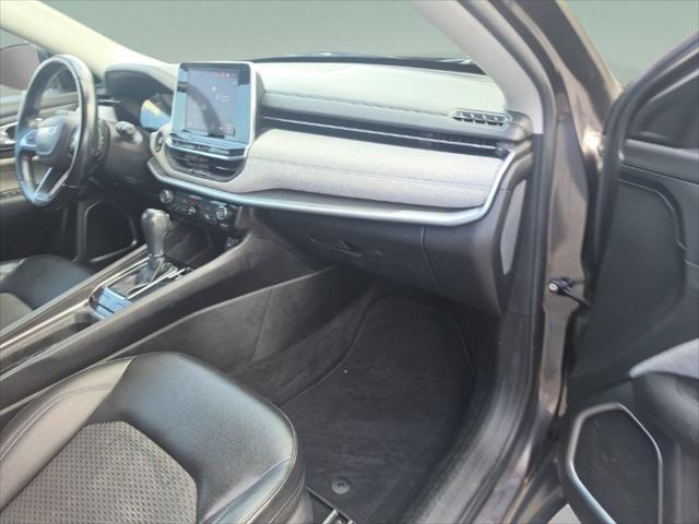 2022 Jeep Compass Latitude FWD