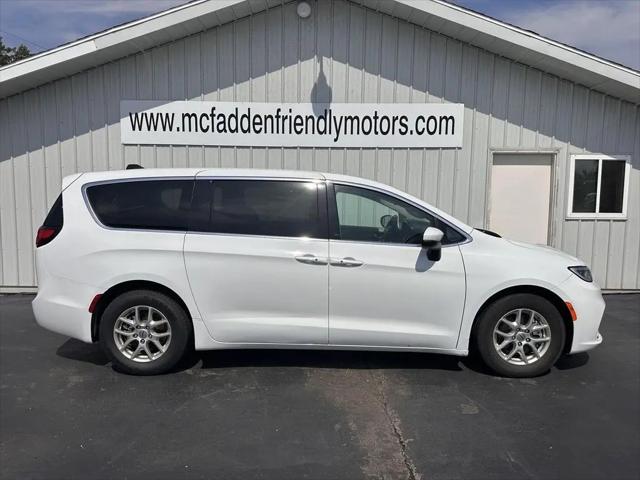 2023 Chrysler Pacifica Touring L for sale in South Haven, MI