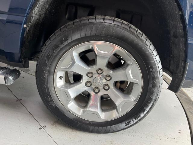 2019 Ram 1500 Big Horn/Lone Star Crew Cab 4x4 57 Box