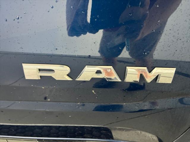 2019 Ram 1500 Big Horn/Lone Star Crew Cab 4x4 57 Box