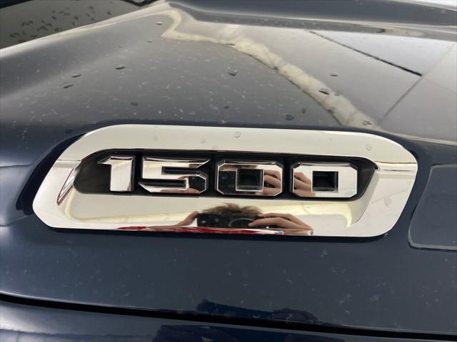 2019 Ram 1500 Big Horn/Lone Star Crew Cab 4x4 57 Box