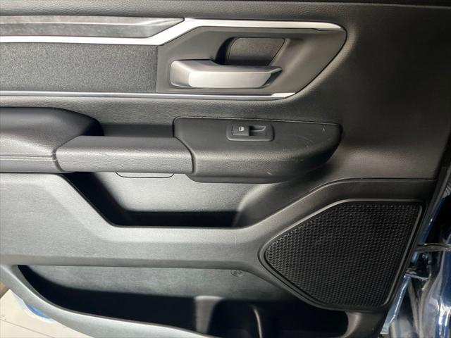2019 Ram 1500 Big Horn/Lone Star Crew Cab 4x4 57 Box