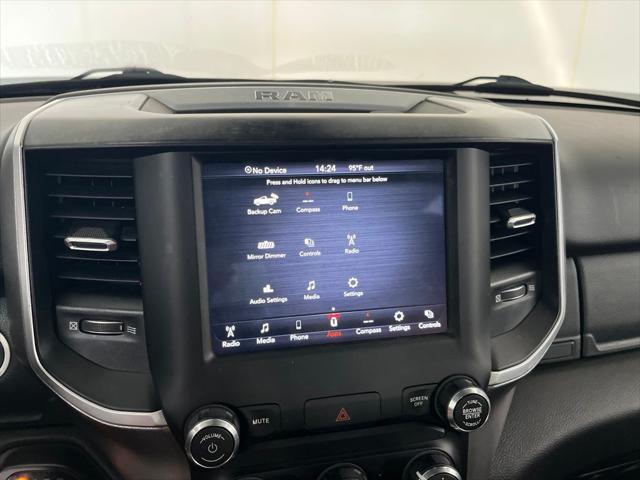 2019 Ram 1500 Big Horn/Lone Star Crew Cab 4x4 57 Box