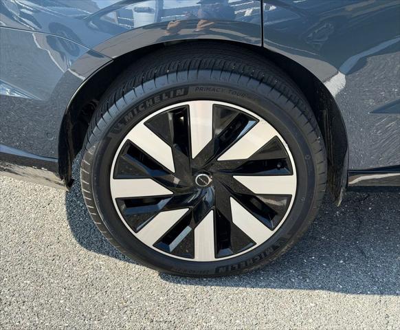 2025 Volvo X 90 Plus, Twin Motor, Fully electric, 7 Seats