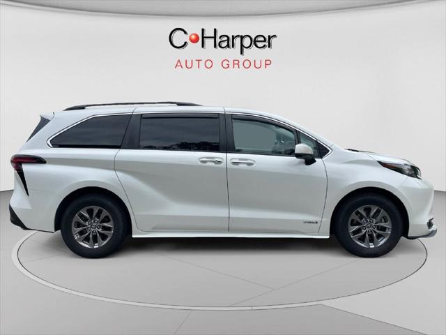 2021 Toyota Sienna XLE 2021 Toyota Sienna XLE