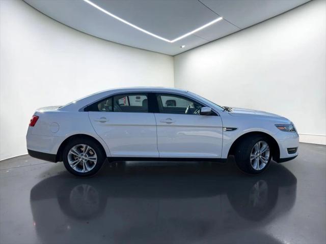 2016 Ford Taurus SEL