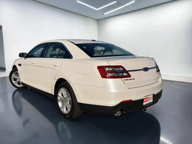 2016 Ford Taurus SEL