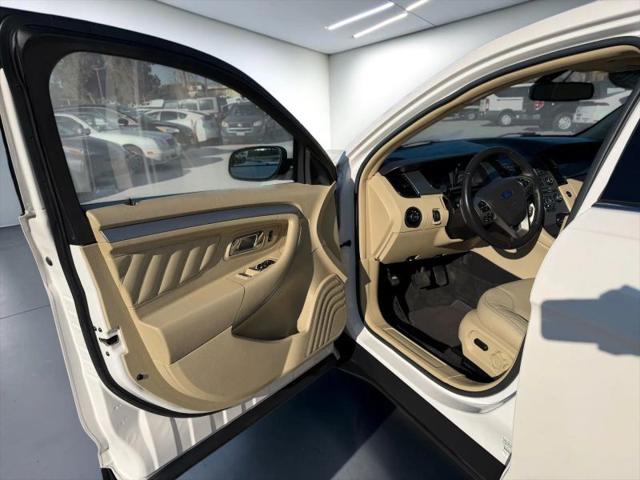 2016 Ford Taurus SEL