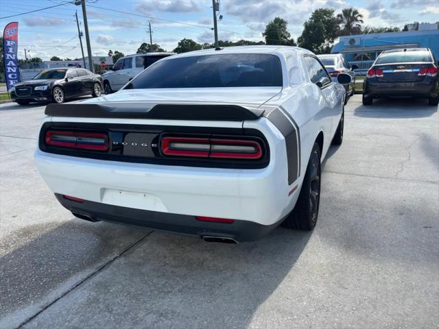 2016 Dodge Challenger SXT