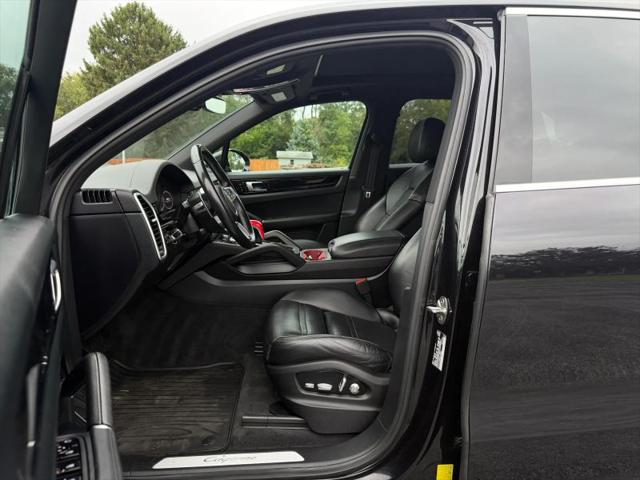2019 Porsche Cayenne Base