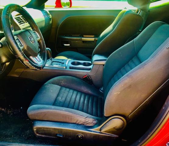2013 Dodge Challenger SXT