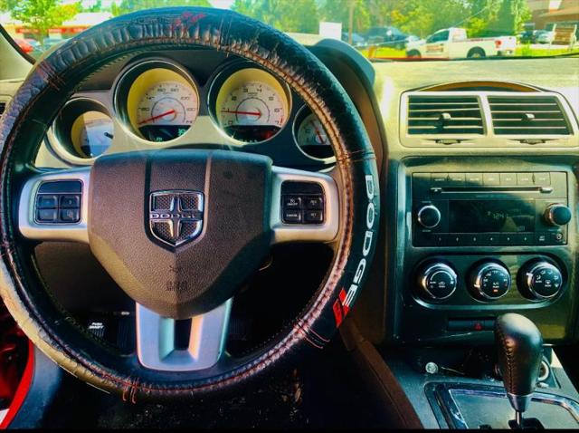 2013 Dodge Challenger SXT