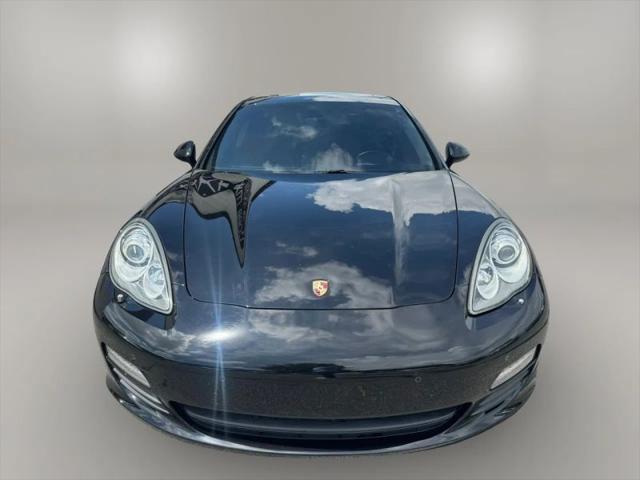 2012 Porsche Panamera 2