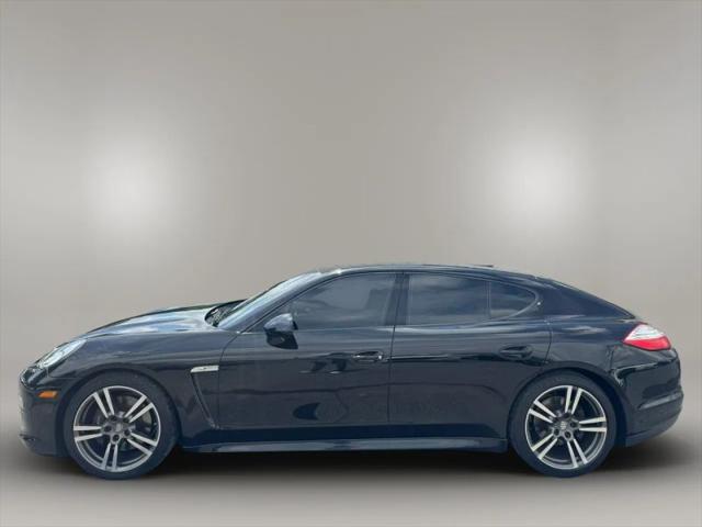 2012 Porsche Panamera 2