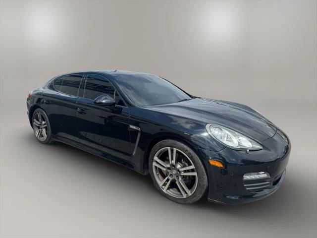 2012 Porsche Panamera 2