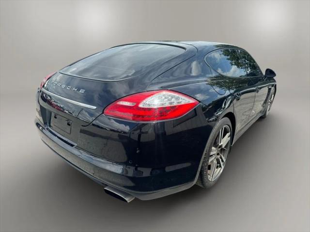 2012 Porsche Panamera 2