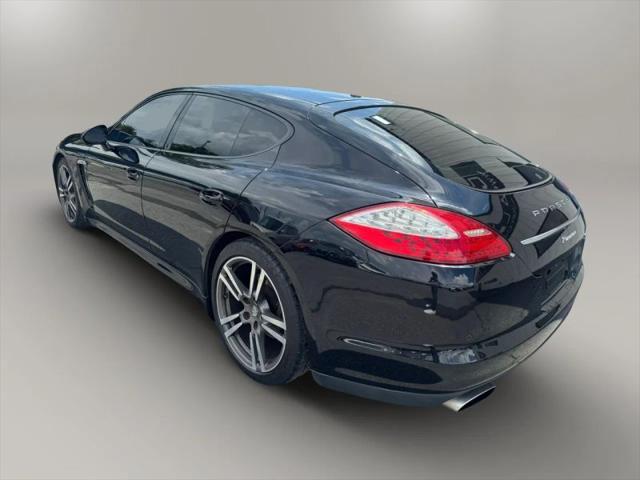 2012 Porsche Panamera 2