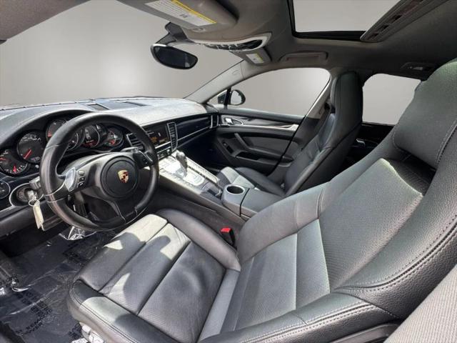 2012 Porsche Panamera 2