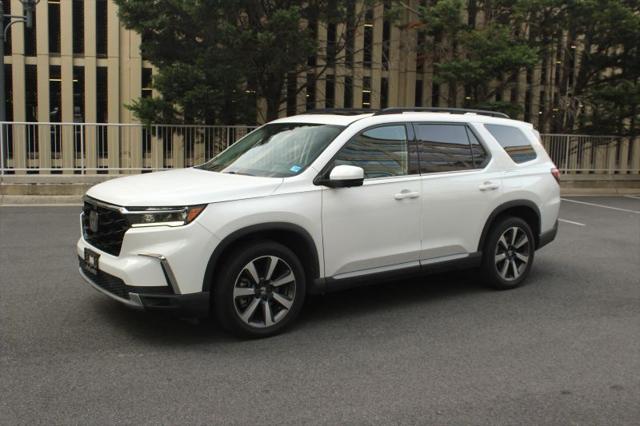 2023 Honda Pilot AWD Elite