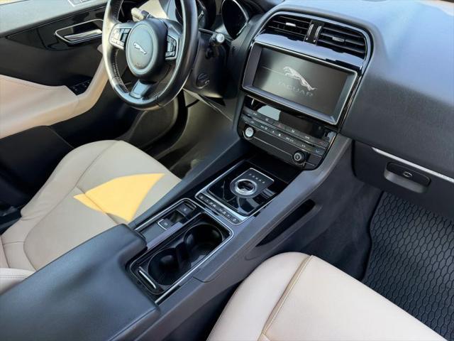 2019 Jaguar F-PACE 30t Premium