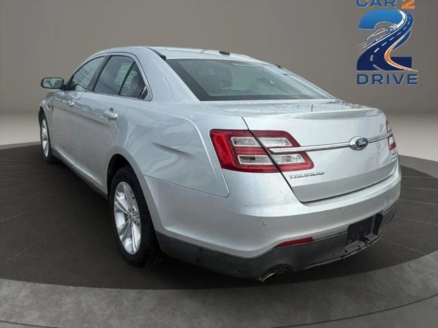 2015 Ford Taurus SEL