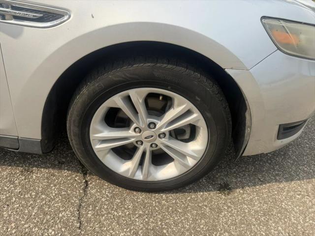 2015 Ford Taurus SEL