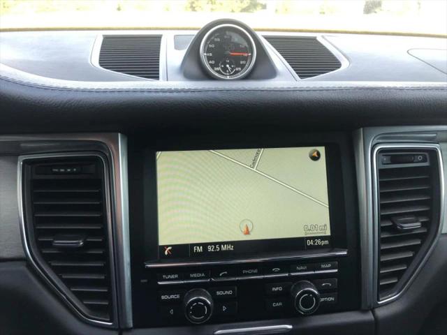 2015 Porsche Macan Turbo