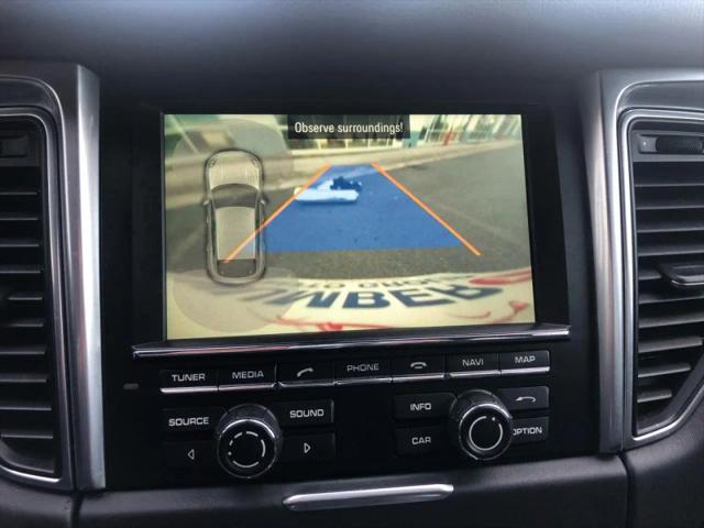 2015 Porsche Macan Turbo