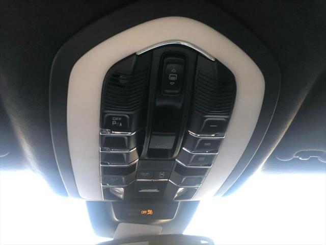 2015 Porsche Macan Turbo