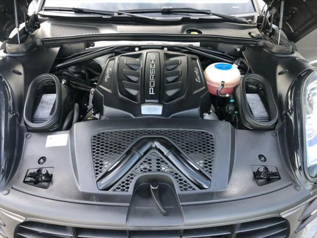 2015 Porsche Macan Turbo