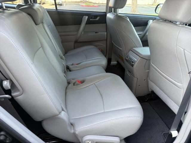2012 Toyota Highlander SE V6