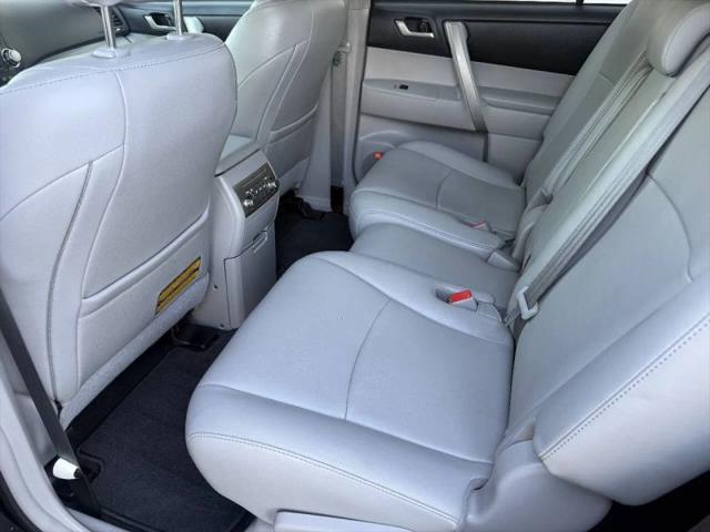 2012 Toyota Highlander SE V6
