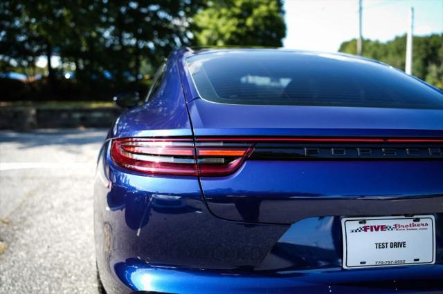 2020 Porsche Panamera Base