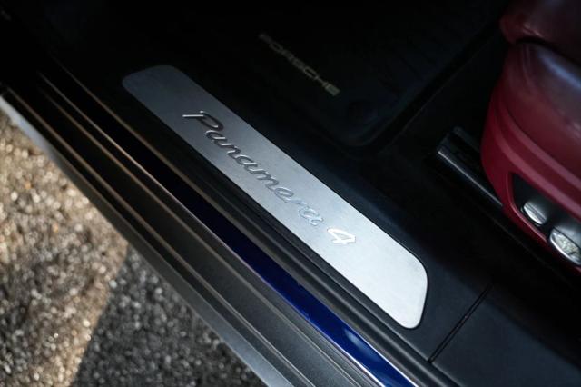 2020 Porsche Panamera Base