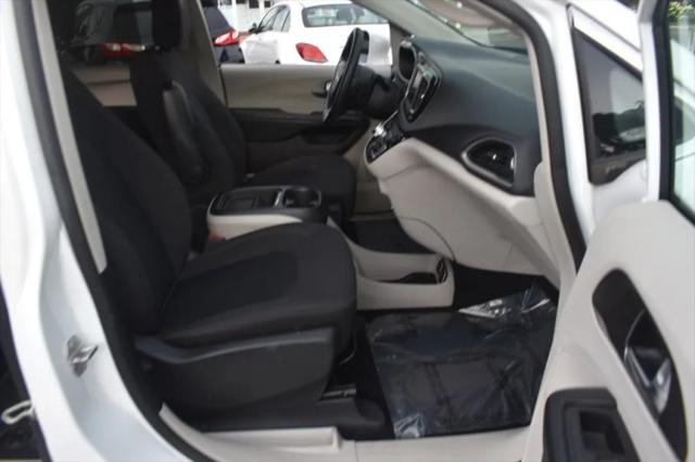 2020 Chrysler Pacifica Touring