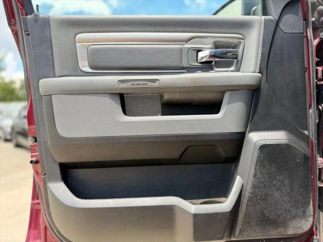 2017 Ram 1500 Big Horn Crew Cab 4x4 57 Box