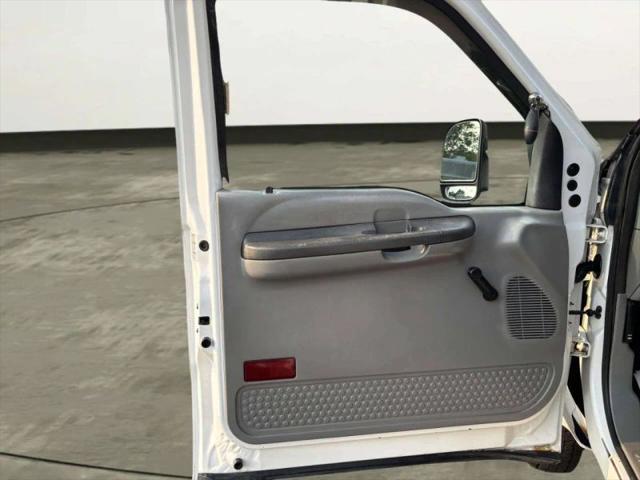 2003 Ford F-450 Base