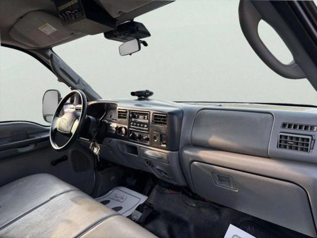 2003 Ford F-450 Base