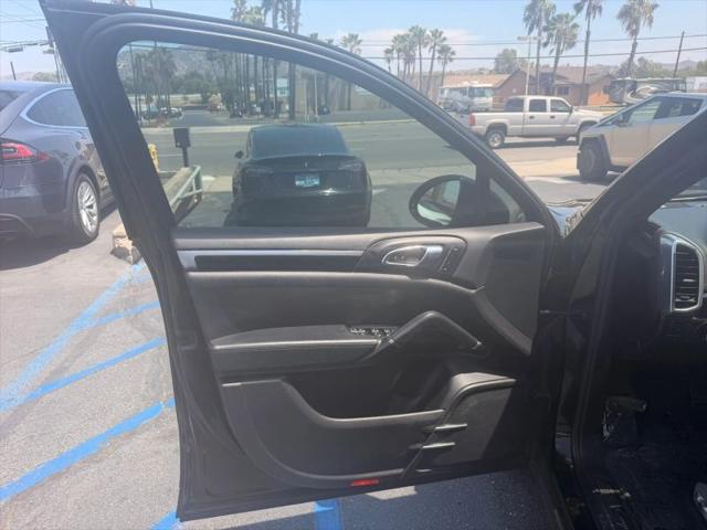 2016 Porsche Cayenne Base