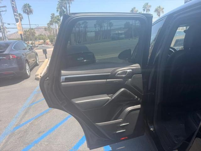 2016 Porsche Cayenne Base
