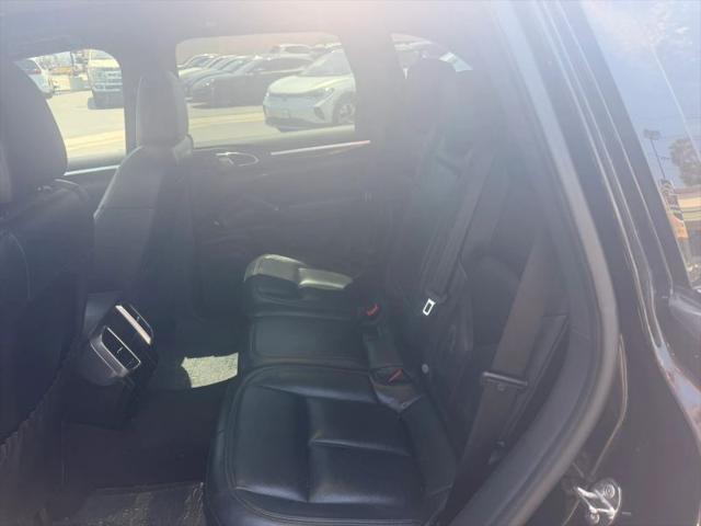 2016 Porsche Cayenne Base