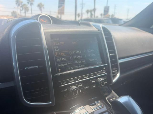 2016 Porsche Cayenne Base