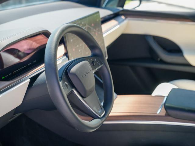 2024 Tesla Model X Long Range
