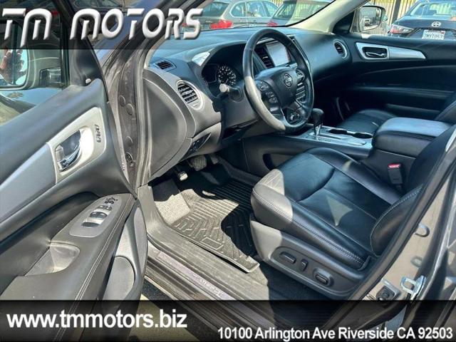 2019 Nissan Pathfinder SL